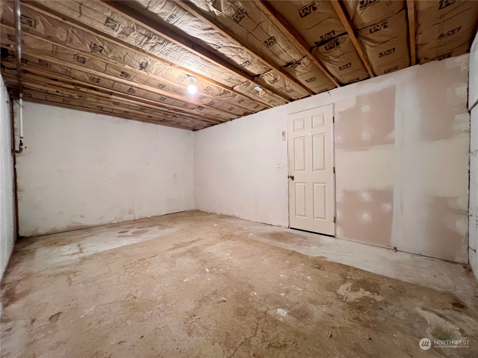 1951 Southeast Van Skiver Road Port Orchard, WA 98367 - Photo 22 of 30 a view of an empty room