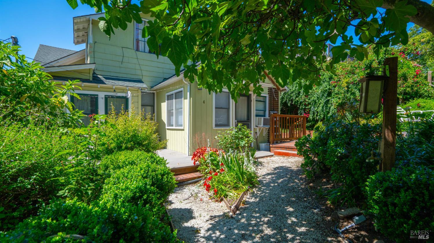 1348 Grand Avenue San Rafael, CA 94901 - Photo 15 of 34