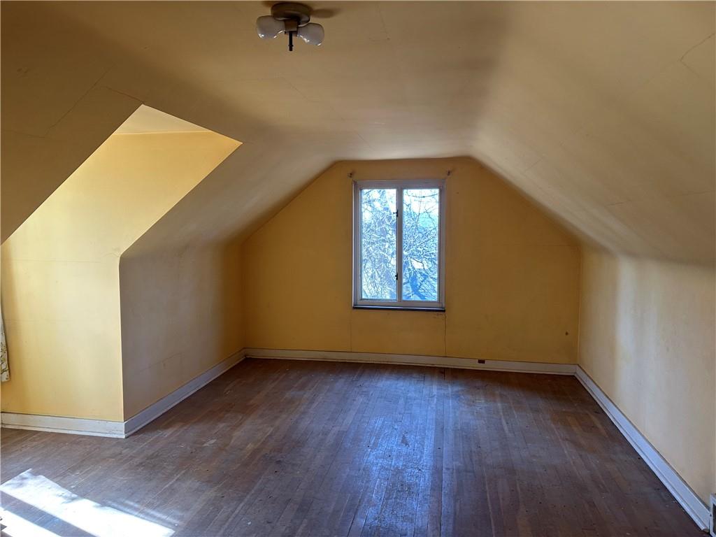 225 Old Leechburg Road Pittsburgh, PA 15239 - Photo 9 of 10 an empty room with a window