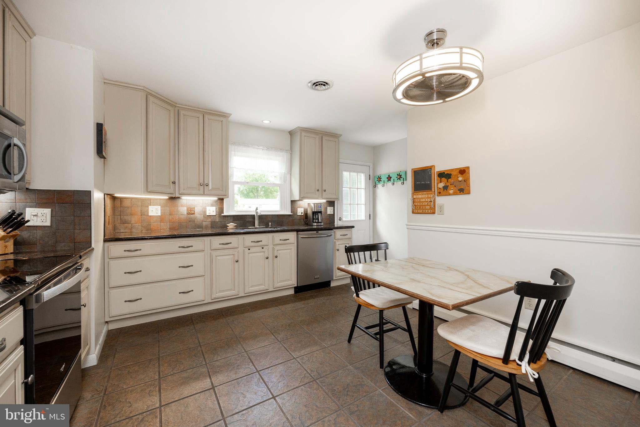 107 Lori Circle Exton, PA 19341 - Photo 12 of 45