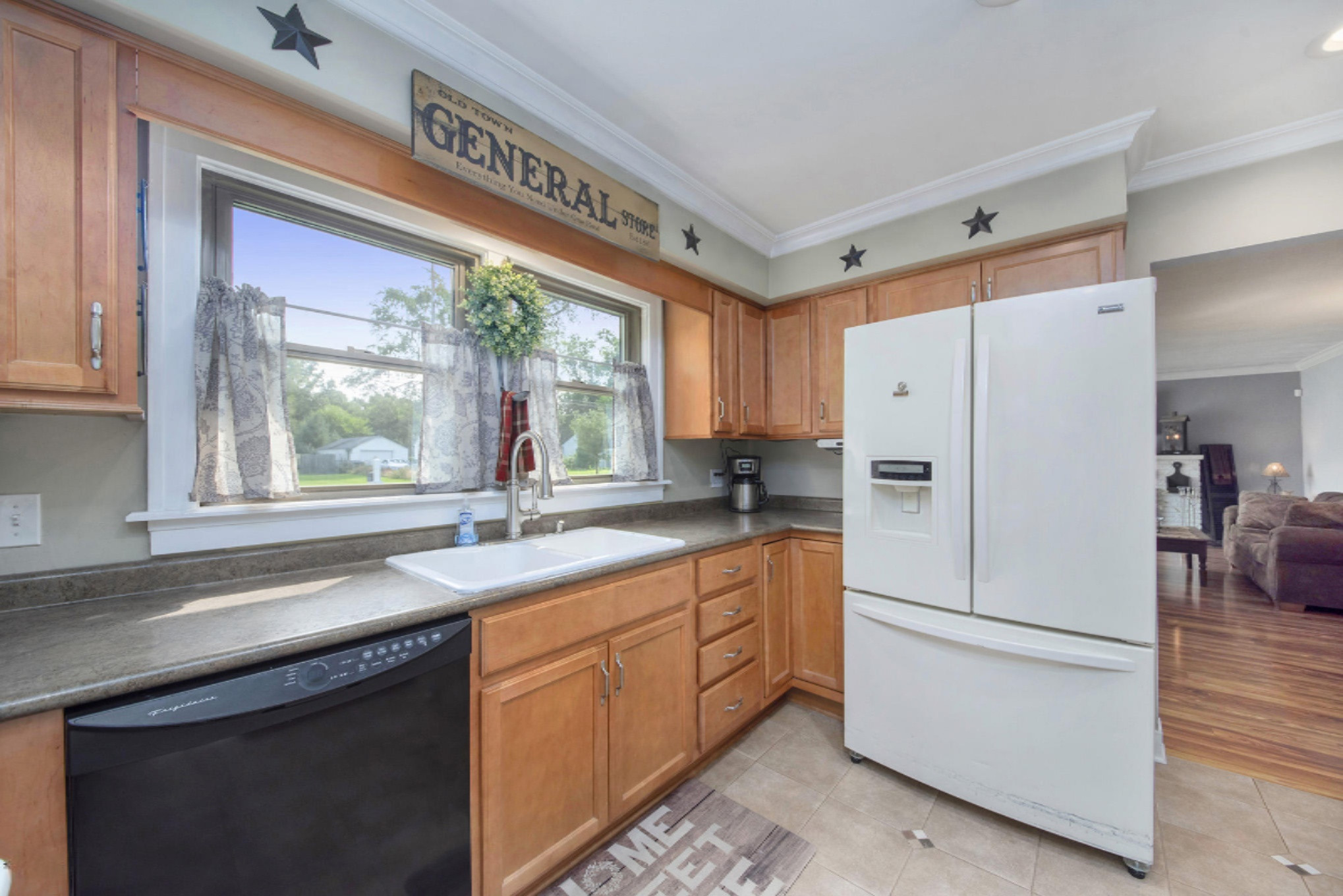 3127 Random Road Kalamazoo, MI 49004 - Photo 5 of 20 _DSC4770