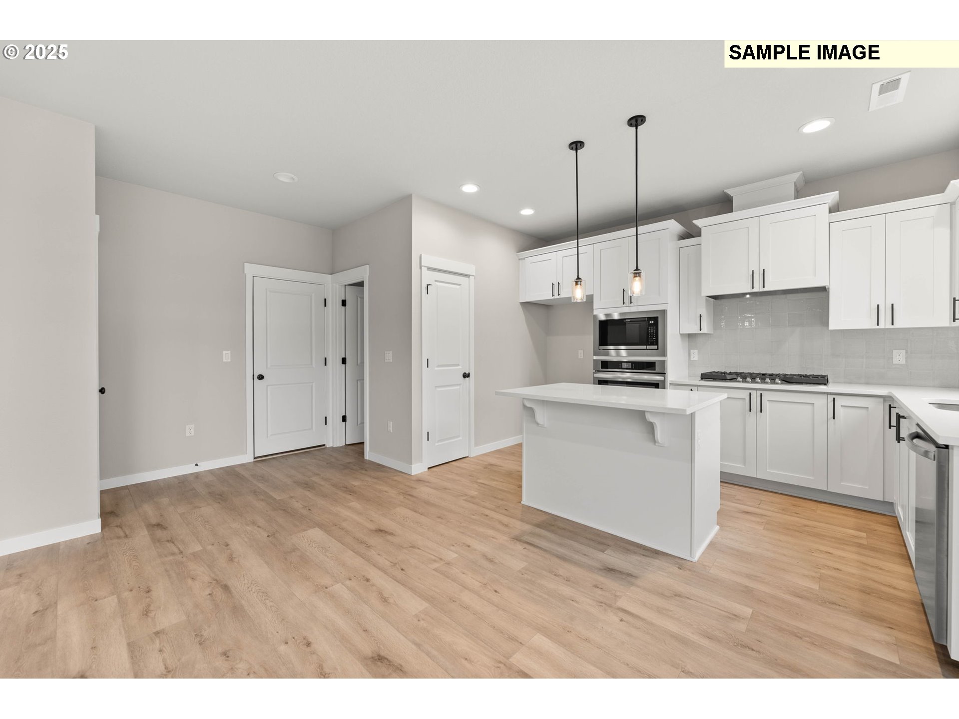 2817 Northeast Claire Road, Unit 208 Estacada, OR 97023 - Photo 8 of 35