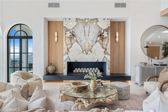 $19,995,000 | 32101 South Coast Highway, Laguna Beach, CA 92651