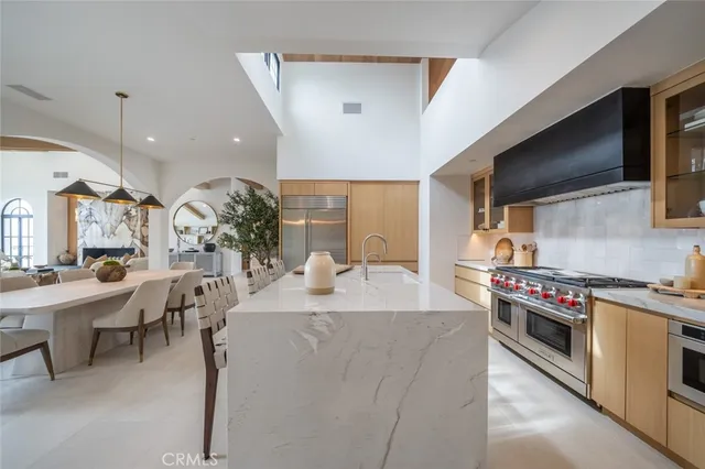$19,995,000 | 32101 South Coast Highway, Laguna Beach, CA 92651