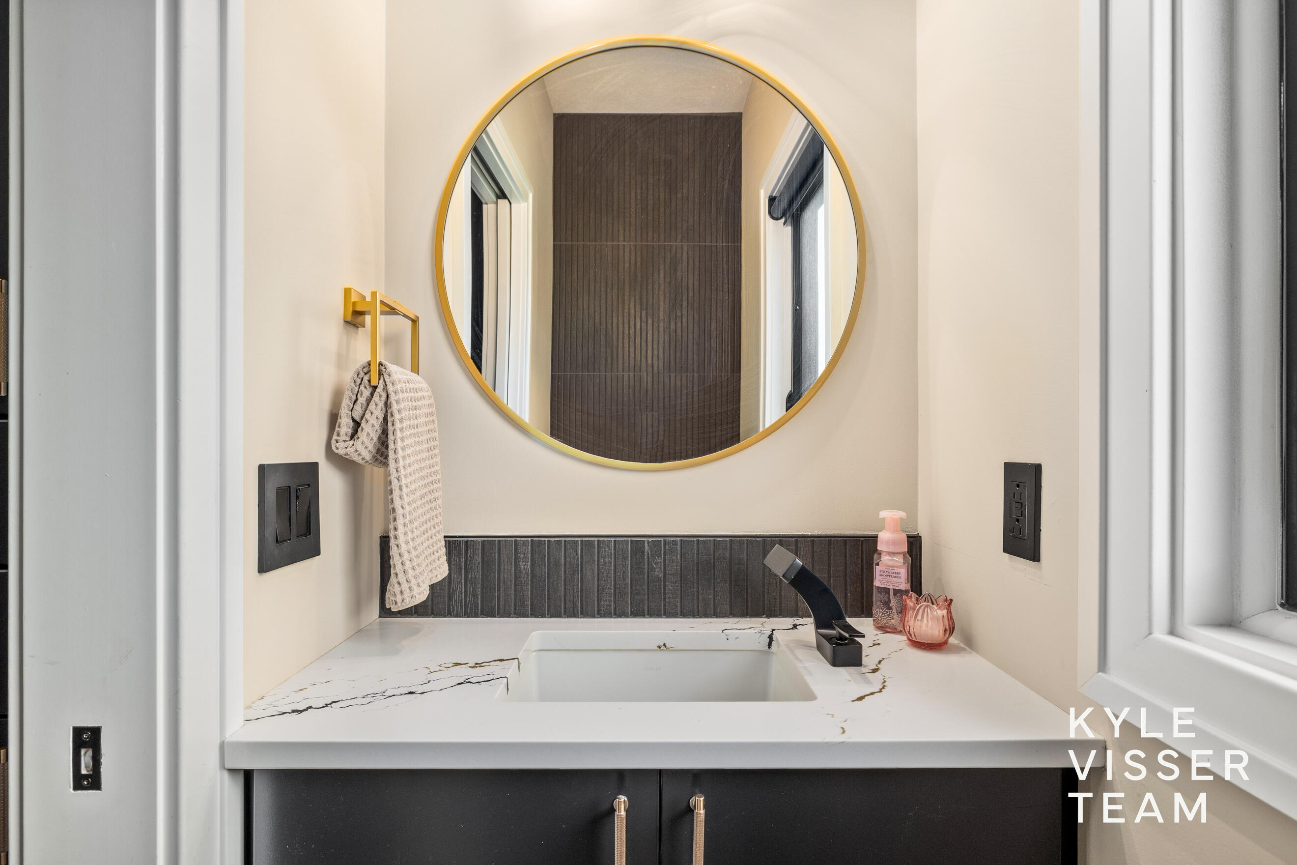 4069 Amazon Drive Lowell, MI 49331 - Photo 27 of 64 Half Bath