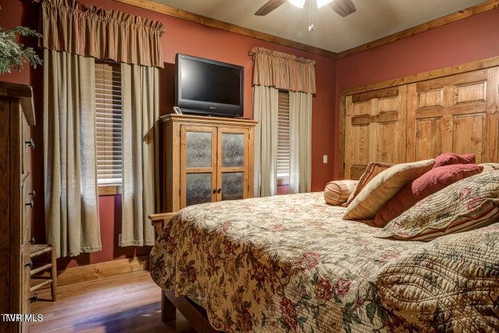 301 Cabin Orchard Road Erwin, TN 37650 - Photo 11 of 38 20240628193902551415000000-o