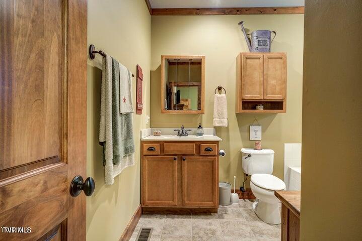 301 Cabin Orchard Road Erwin, TN 37650 - Photo 17 of 38 20240628194003301846000000-o