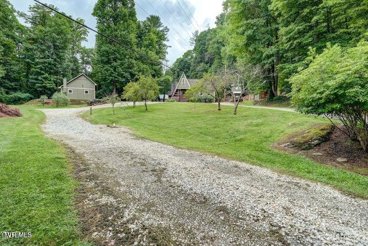 301 Cabin Orchard Road Erwin, TN 37650 - Photo 2 of 38 20240628194523685291000000-o