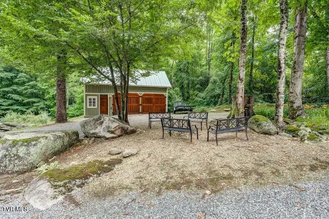 $1,300,000 | 301 Cabin Orchard Road, Erwin, TN 37650