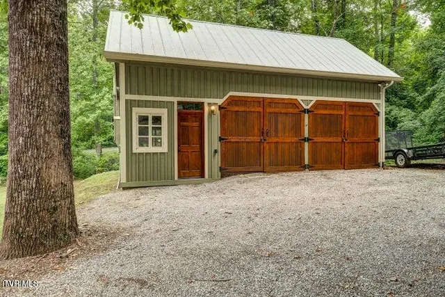 $1,300,000 | 301 Cabin Orchard Road, Erwin, TN 37650