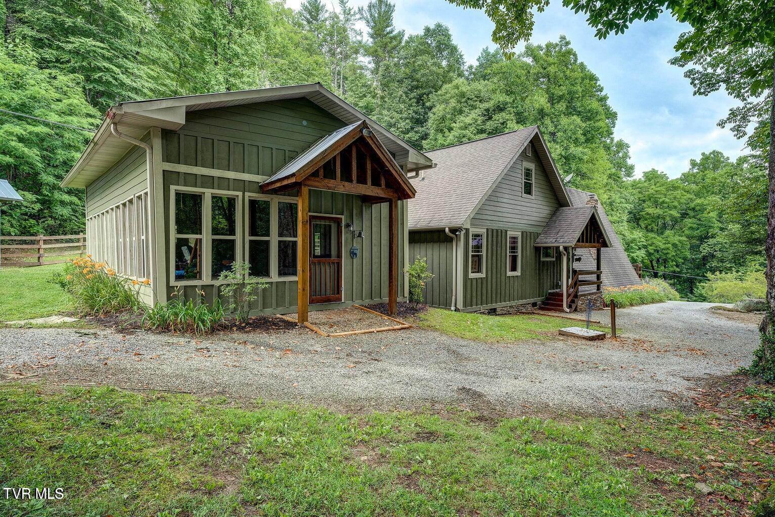 301 Cabin Orchard Road Erwin, TN 37650 - Photo 33 of 38 20240628194253661455000000-o