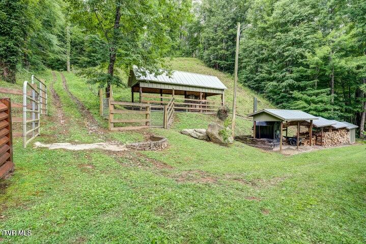 301 Cabin Orchard Road Erwin, TN 37650 - Photo 34 of 38 20240628194418350448000000-o