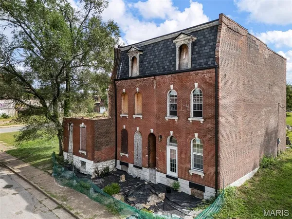 $199,900 | 1512 Palm Street, St. Louis, MO 63107
