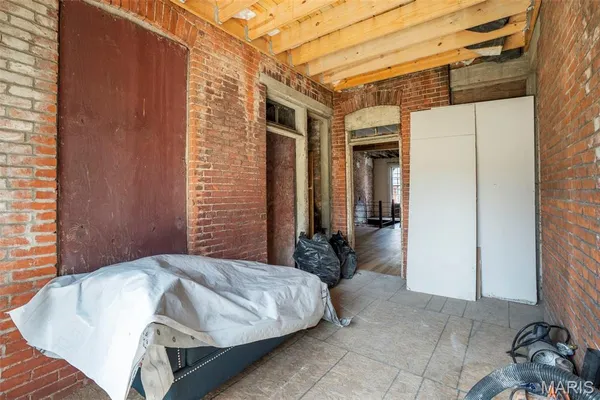 $199,900 | 1512 Palm Street, St. Louis, MO 63107