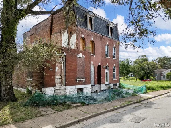 $199,900 | 1512 Palm Street, St. Louis, MO 63107