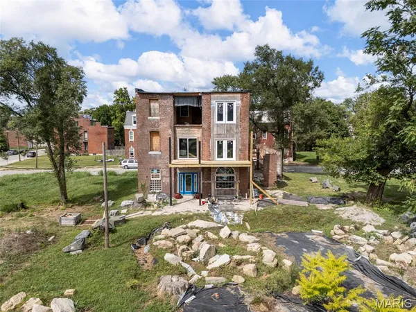 $199,900 | 1512 Palm Street, St. Louis, MO 63107