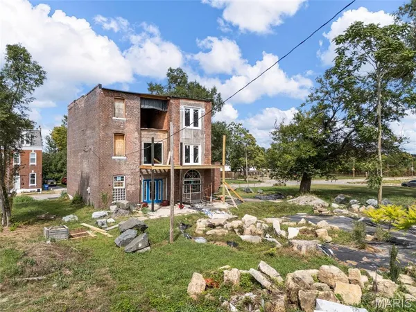 $199,900 | 1512 Palm Street, St. Louis, MO 63107