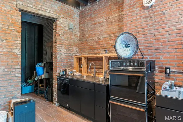 $199,900 | 1512 Palm Street, St. Louis, MO 63107