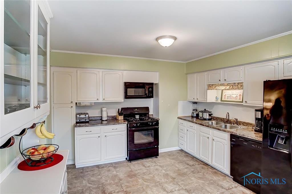 5929 Meade Road Sylvania, OH 43560 - Photo 8 of 28 Gallery Image 8