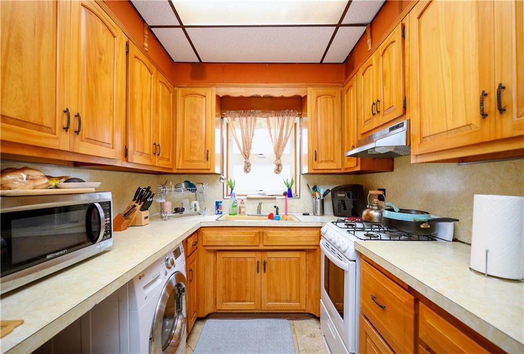 1018 64th Street Brooklyn, NY 11219 - Photo 14 of 28