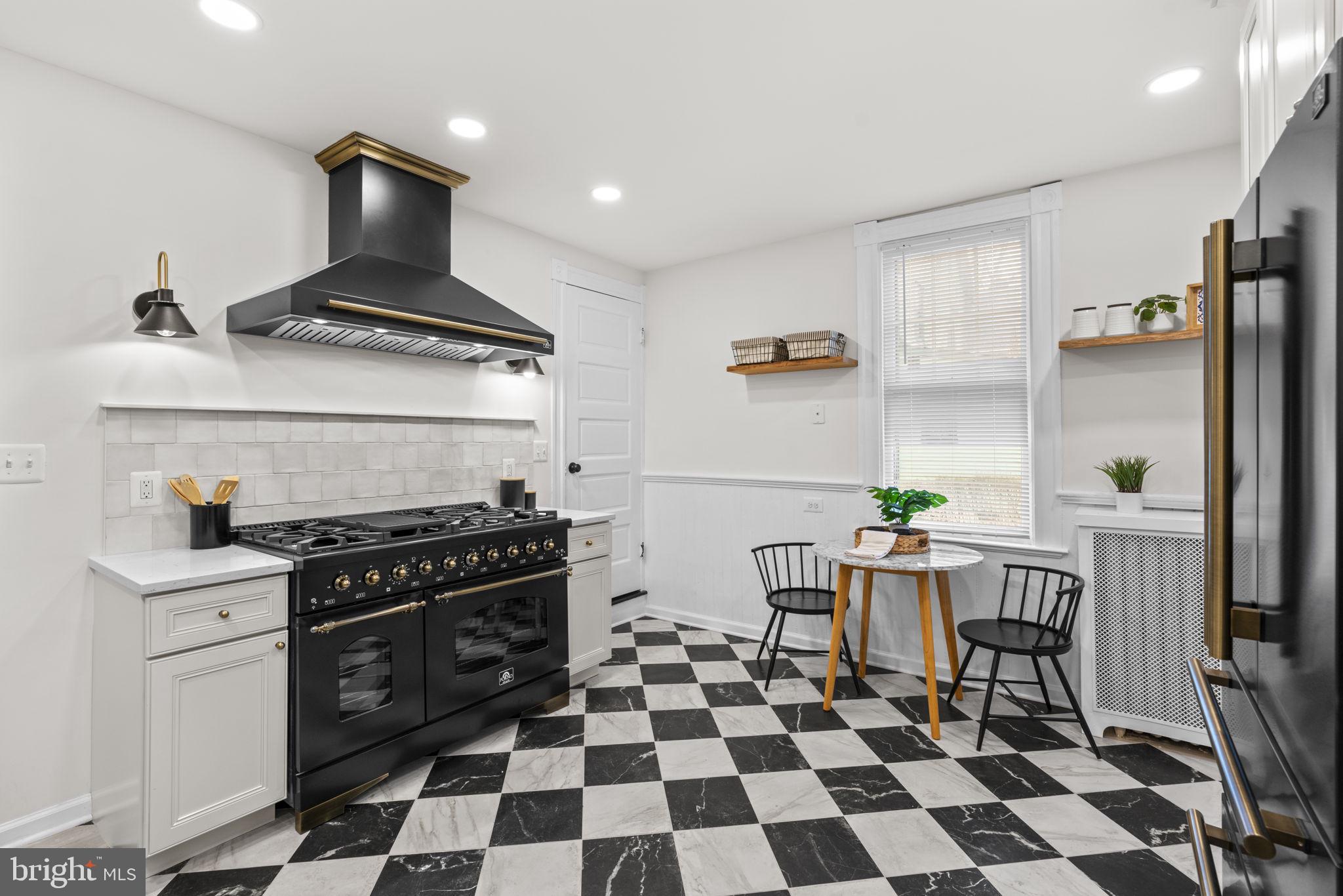 702 Deepdene Road Baltimore, MD 21210 - Photo 17 of 46