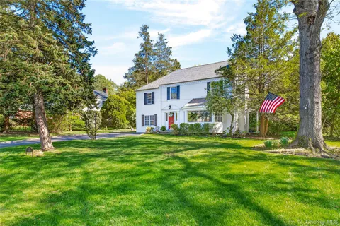 $2,298,000 | 34 Longridge Road, Manhasset, NY 11030
