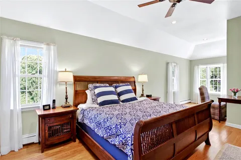 $2,298,000 | 34 Longridge Road, Manhasset, NY 11030