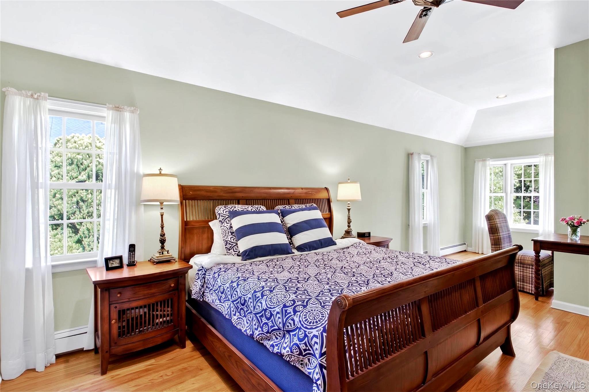 34 Longridge Road Manhasset, NY 11030 - Photo 13 of 20