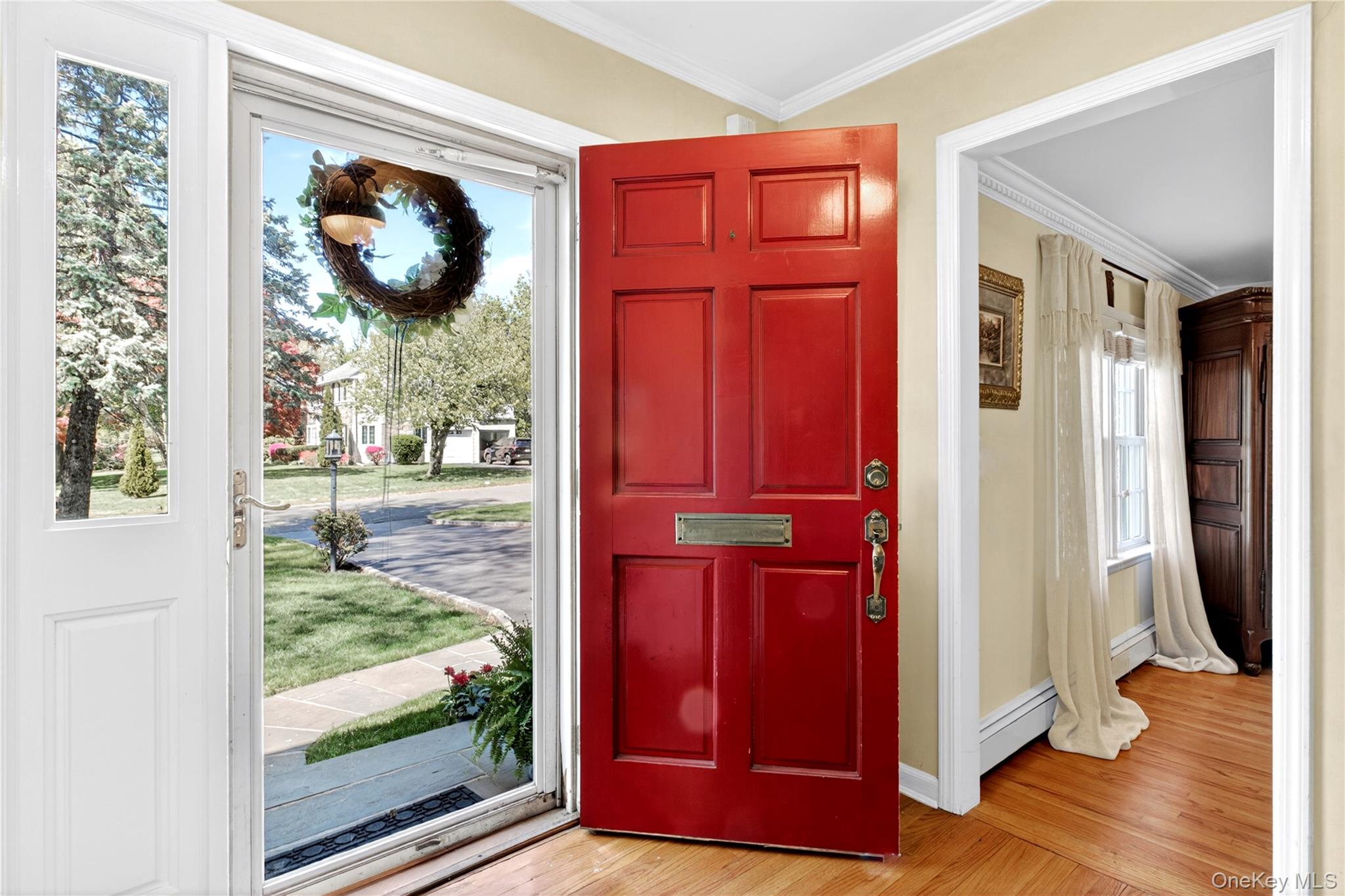 34 Longridge Road Manhasset, NY 11030 - Photo 2 of 20