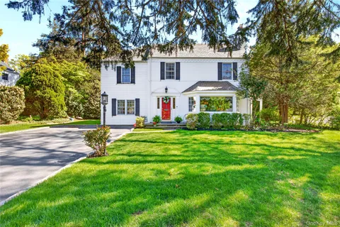 $2,298,000 | 34 Longridge Road, Manhasset, NY 11030