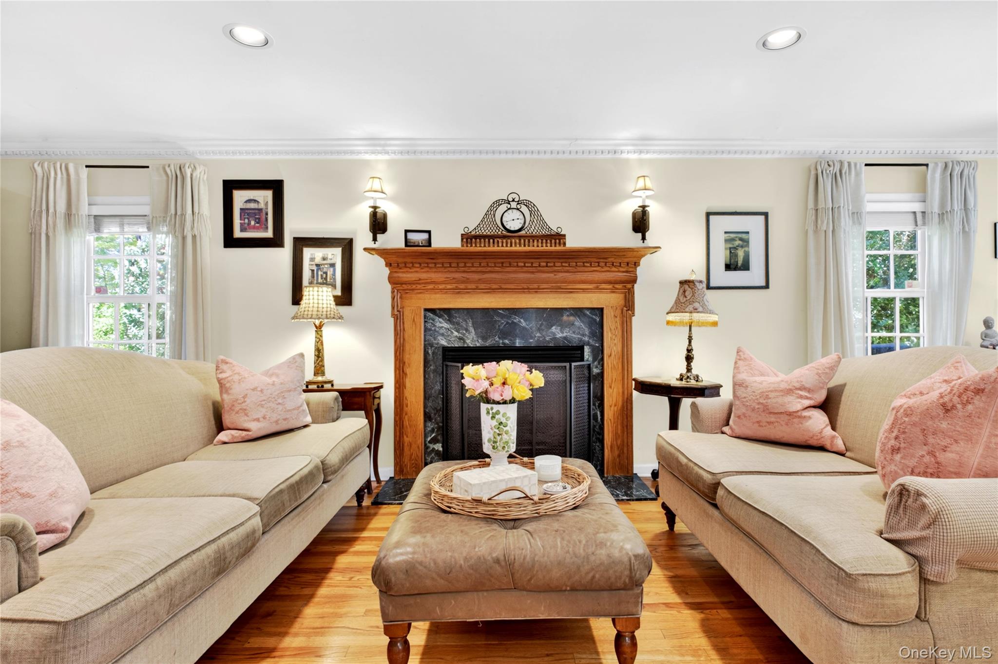 34 Longridge Road Manhasset, NY 11030 - Photo 4 of 20