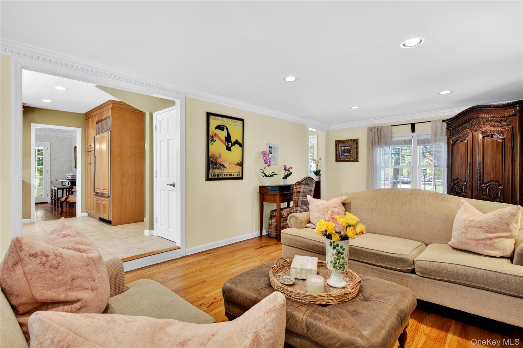 34 Longridge Road Manhasset, NY 11030 - Photo 5 of 20