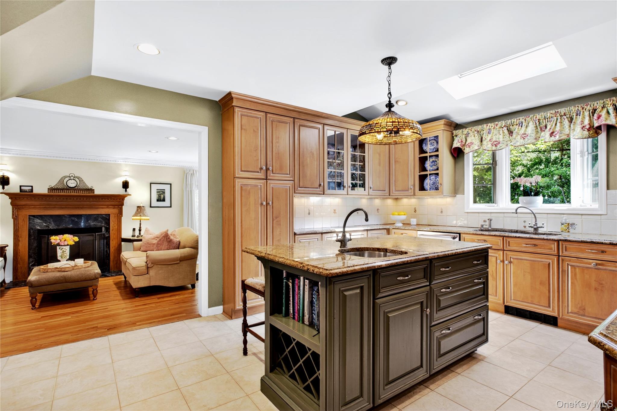 34 Longridge Road Manhasset, NY 11030 - Photo 8 of 20