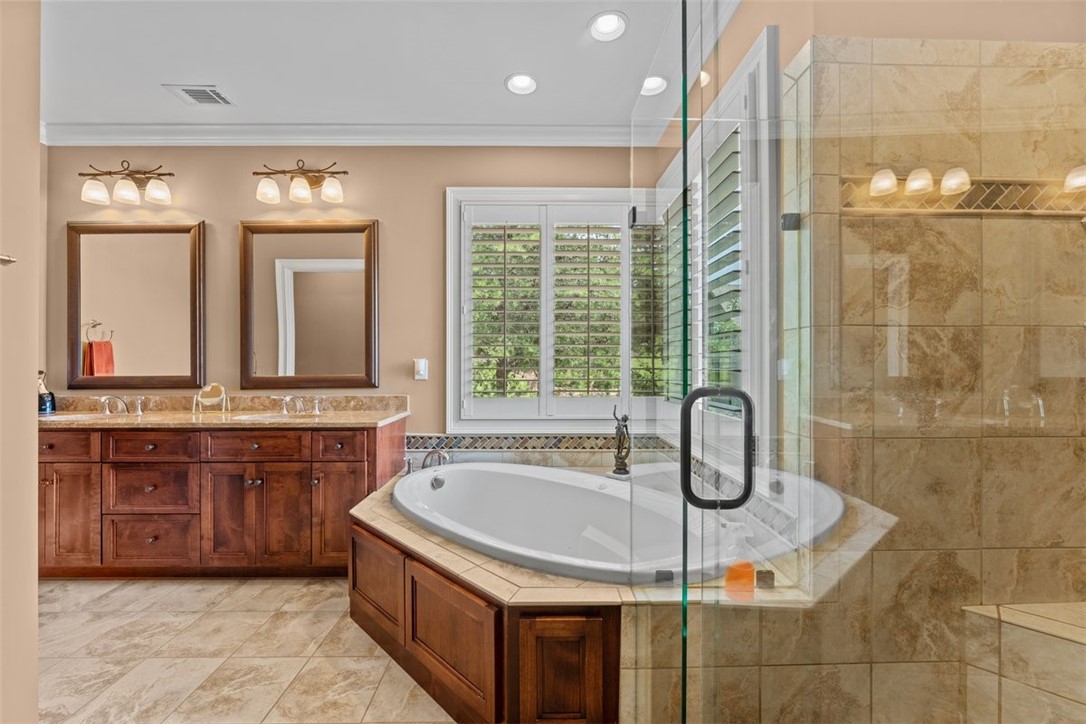 357 Stardust Lane Seneca, SC 29672 - Photo 18 of 40 Two top vanity