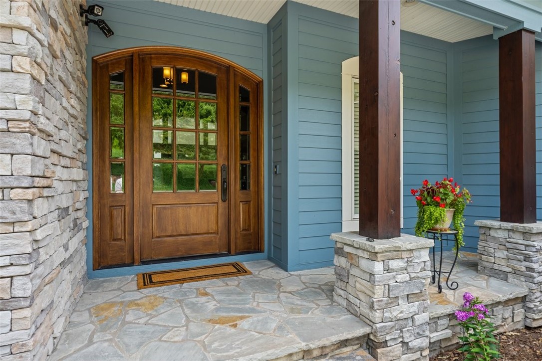 357 Stardust Lane Seneca, SC 29672 - Photo 5 of 40 Come on in for a tour