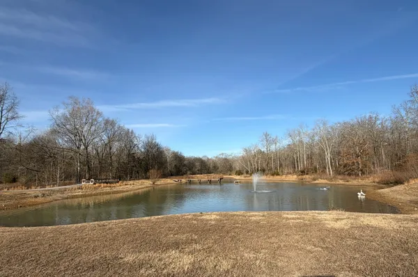 $10,000 | 1 Deepwood Drive, Murray, KY 42071