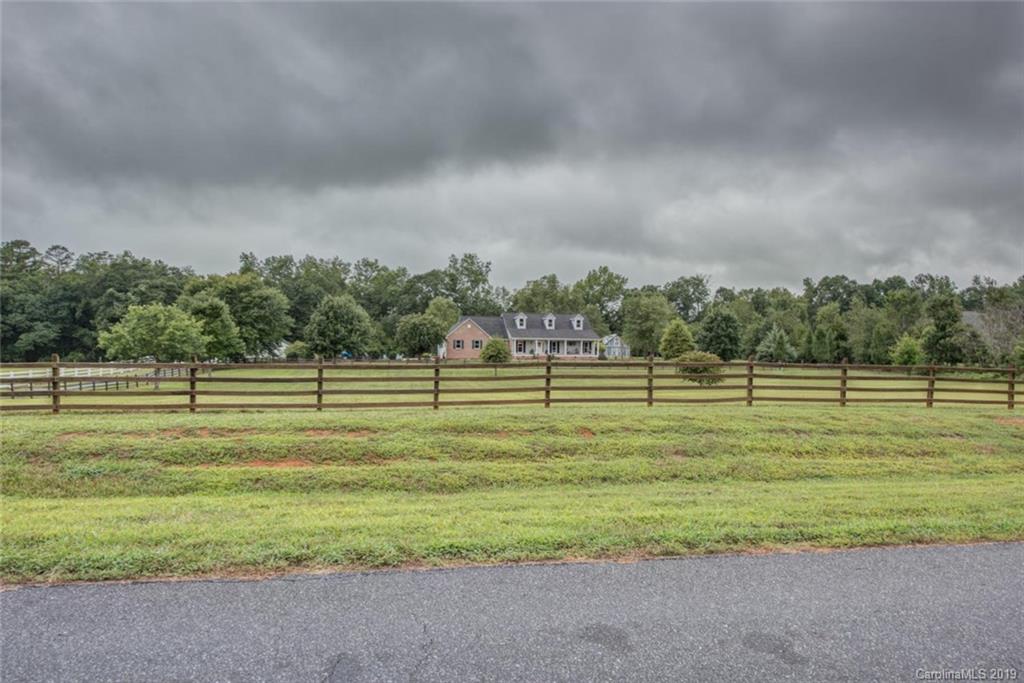 286 Southern Farm Road Gastonia, NC 28056 - Photo 3 of 42 Gallery Image 3