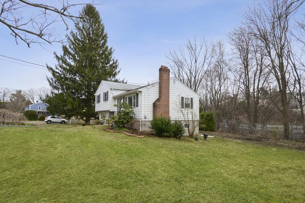 57 Blossomcrest Road Lexington, MA 02421 - Photo 23 of 27 Gallery Image 23