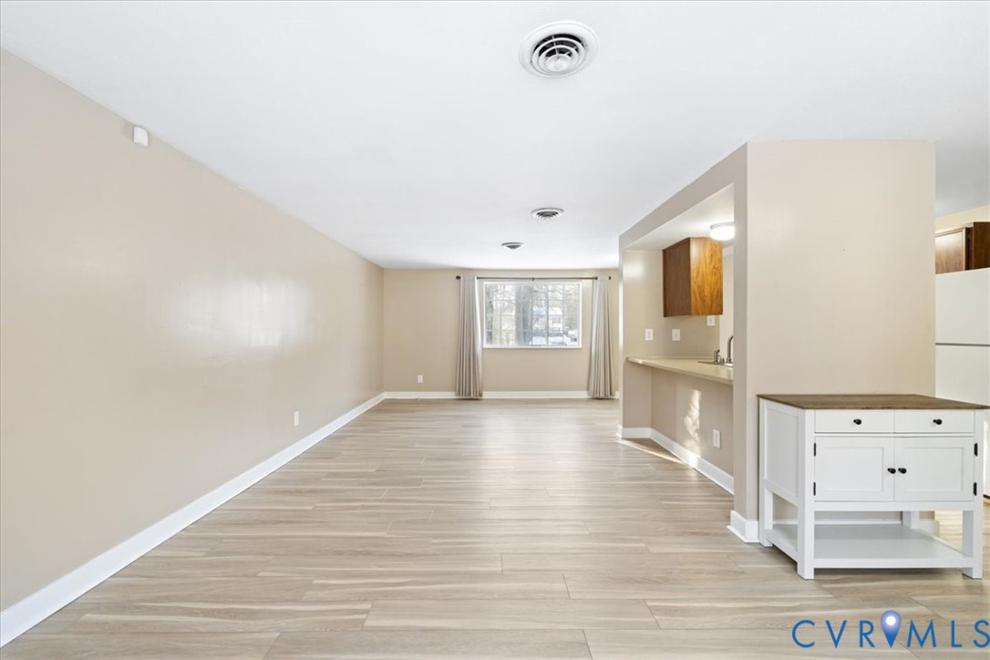 8819 Pepperidge Road Chesterfield, VA 23236 - Photo 6 of 35 Gallery Image 6