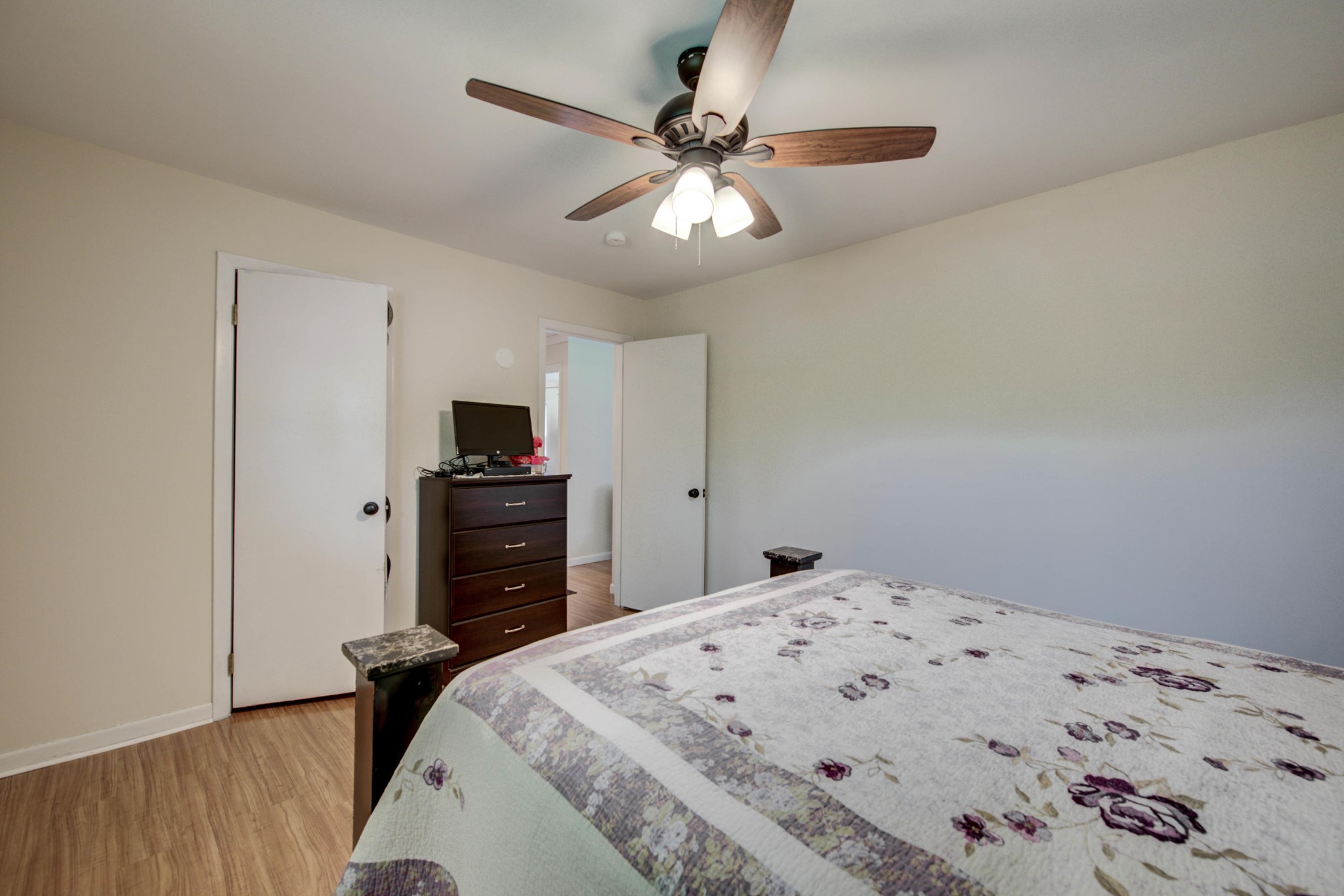 517 Foust Carney Road Powell, TN 37849 - Photo 13 of 28 a bedroom with a bed and a tv