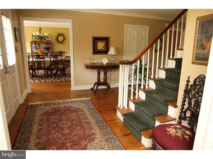21 Edgewood Road Yardley, PA 19067 - Photo 5 of 25 Gallery Image 5