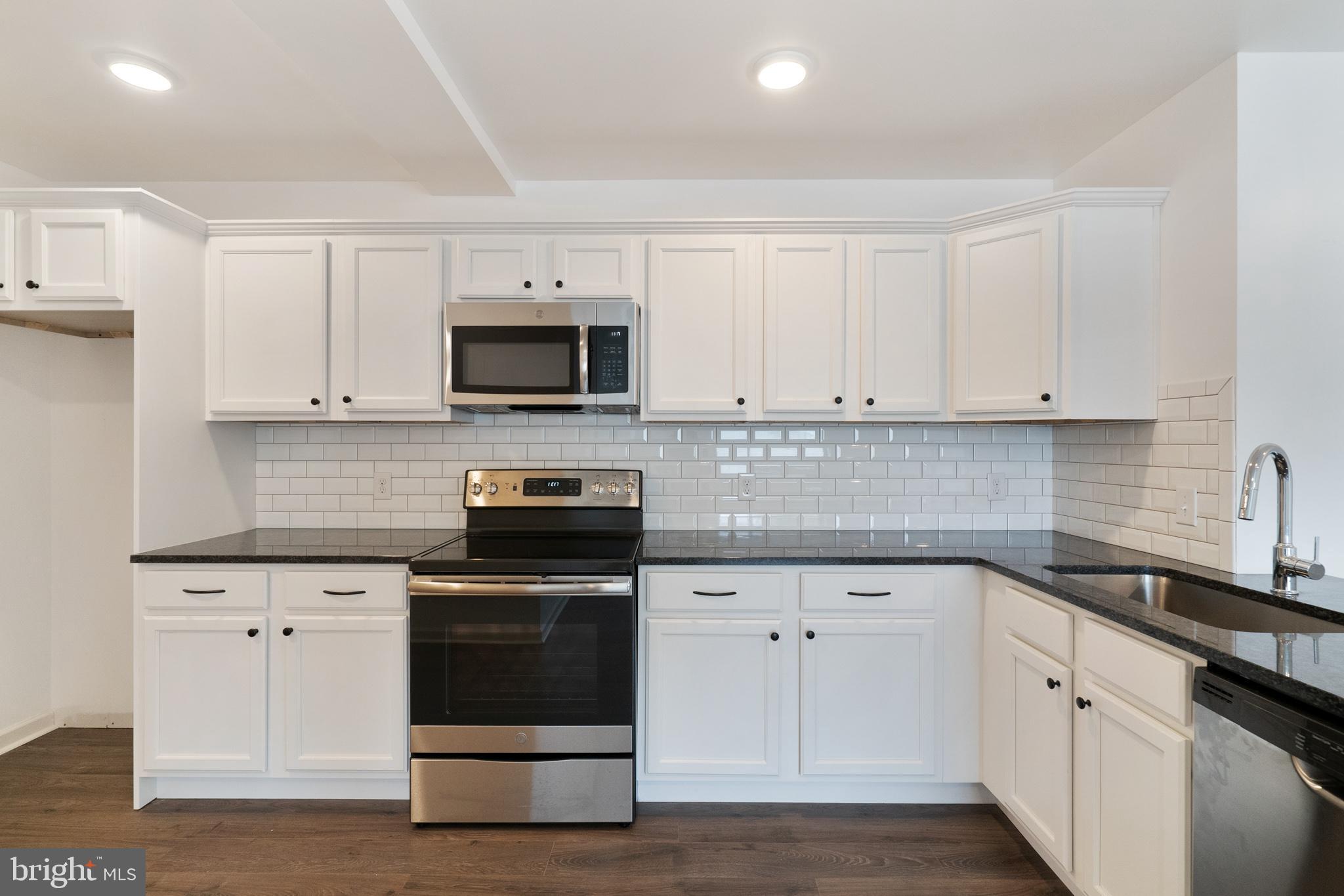 5420 Ridge Avenue, Unit 301 Philadelphia, PA 19128 - Photo 2 of 14