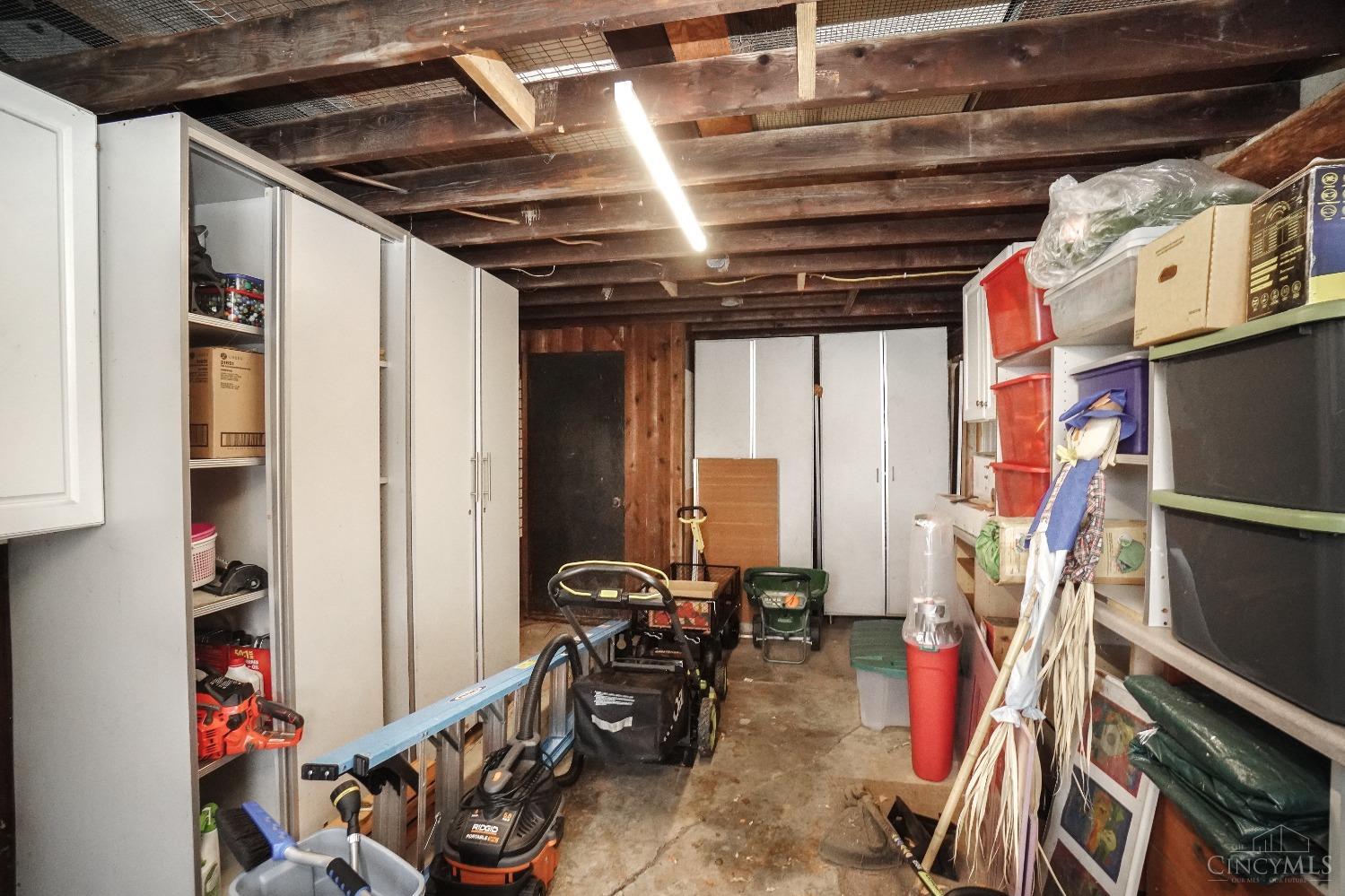 9916 Winton Road Cincinnati, OH 45231 - Photo 41 of 47