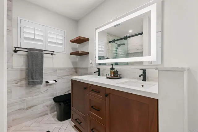 $989,900 | 902 Monterey Court, Chula Vista, CA 91911