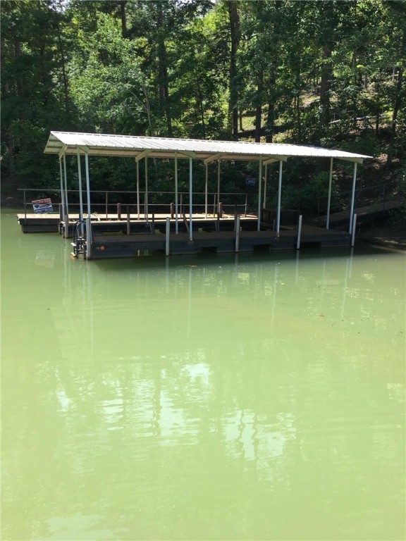 172 Sweetwater View Road, Unit W/COVERED DOCK Seneca, SC 29672 - Photo 2 of 6 Gallery Image 2