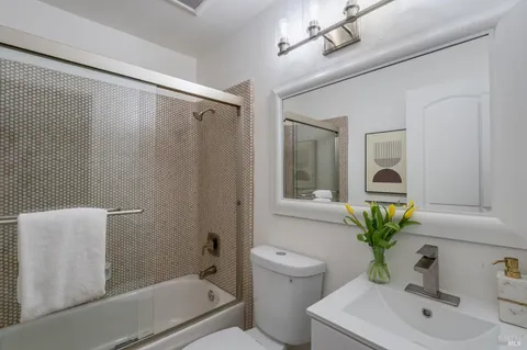 $1,295,000 | 70 Stanford Way, Sausalito, CA 94965