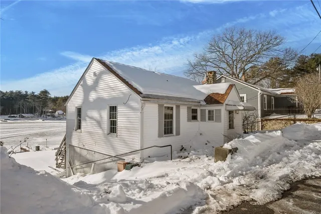 $525,000 | 54 Acres Of Pine Road, Coventry, RI 02816