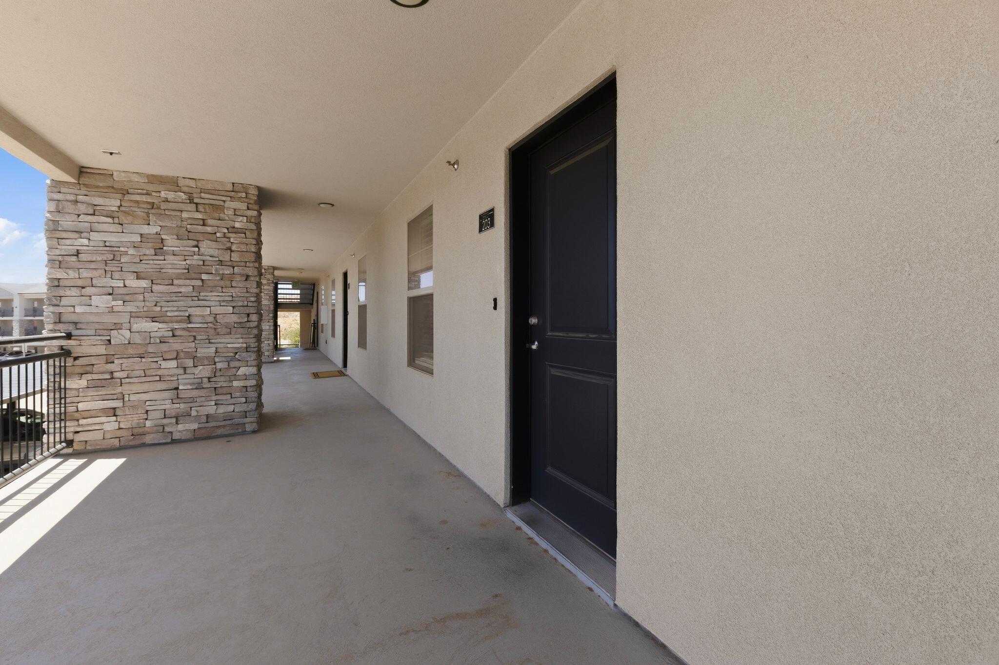 6230 Winding Way, Unit G203 Hurricane, UT 84737 - Photo 3 of 24 GS6A7922