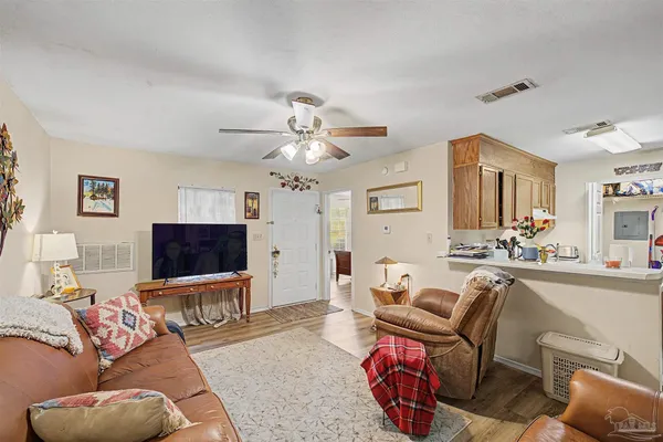 $109,000 | 501 East Burgess Road, Pensacola, FL 32504