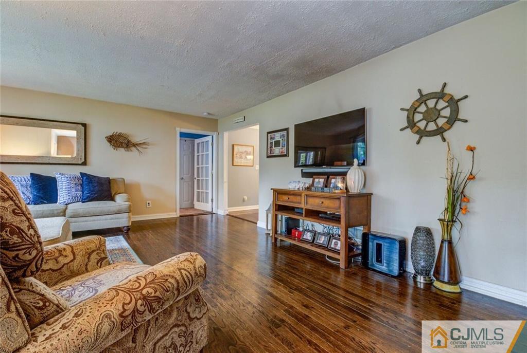 123 Hickory Corner Road East Windsor, NJ 08520 - Photo 5 of 23 Gallery Image 5